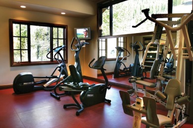 Hassle-free vacation home: Stunning mountain vistas greet you