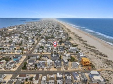 Beautiful Contemporary Custom Home - Just 3rd from the Beach!