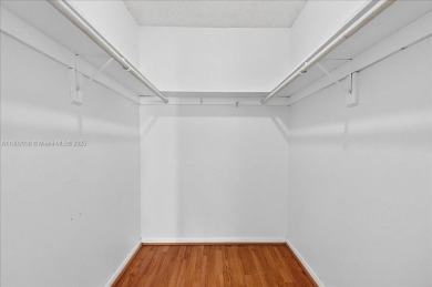 Fabulous 1/1 condo just 1 mile from the beach in an all-ages