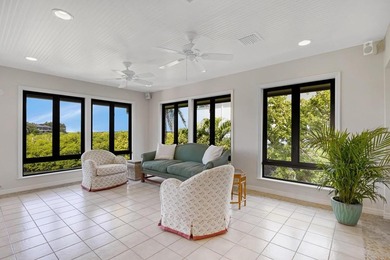 Wonderfully refreshed! Beautifully decorated four bedroom