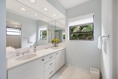 Wonderfully refreshed! Beautifully decorated four bedroom