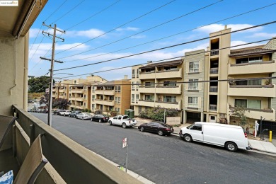 Set in the heart of Adams Point, this bright and spacious 2