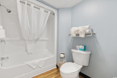 Stunning views from this ocean view one bedroom unit. This unit