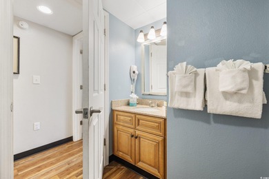 Stunning views from this ocean view one bedroom unit. This unit