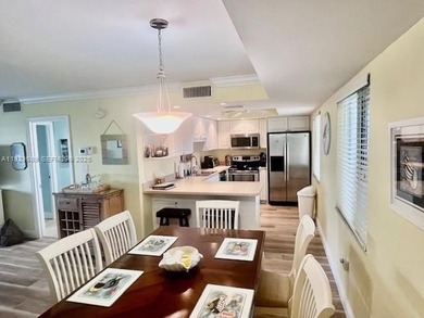 Beautiful 2 bedroom, 2 bath, furnished condo Split floor plan