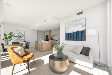 Sky-high living starts here! Perched on the 22nd floor of River