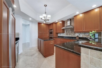 Wonderful condo in Exclusive guard-gated community of Deering