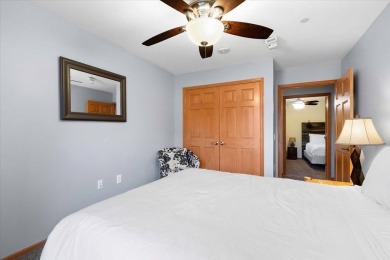 Northern Bay Condo on the shores of Castle Rock Lake. This