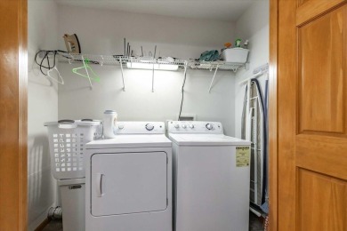 Northern Bay Condo on the shores of Castle Rock Lake. This