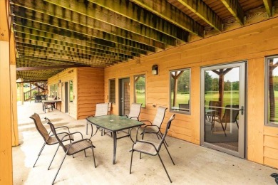 Northern Bay Condo on the shores of Castle Rock Lake. This