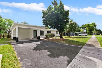 Best price in the W Fort Lauderdale area! Beautiful , open floor