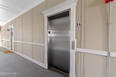 Hidden Gem With Intracoastal Waterway Views In The Charming