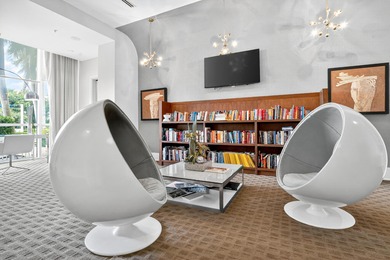 Ocean Luxury: Spectacular 270 degree ocean views, rare high