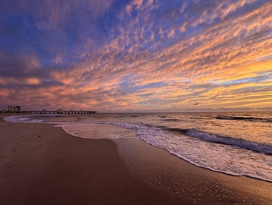 Ocean Luxury: Spectacular 270 degree ocean views, rare high