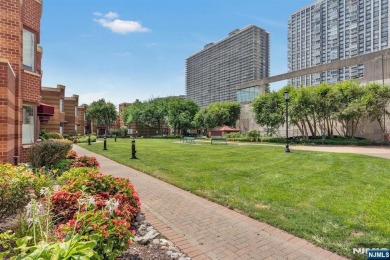 Stunning 2 bedroom and 2 1/2 baths... Luxury Condo with Iconic