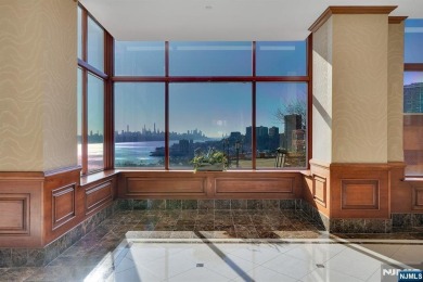 Stunning 2 bedroom and 2 1/2 baths... Luxury Condo with Iconic