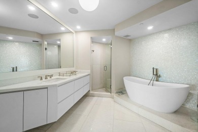 STUNNING PANORAMIC VIEWS OF THE INTRACOASTAL, CITY, LUSH GROUNDS