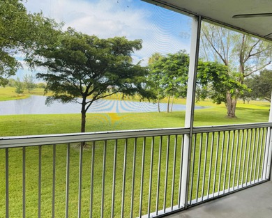 Wonderful unit in exceptional well maintained building. Roof