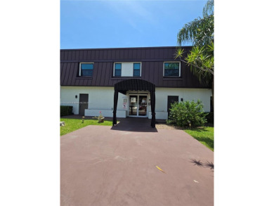 Investors Dream rent right away!!! All ages community. Spacious