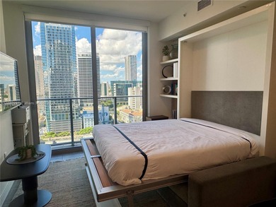 INVESTORS!! Excellent immediate cash-flow opportunity. Beautiful