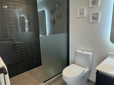 INVESTORS!! Excellent immediate cash-flow opportunity. Beautiful