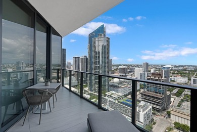 Residence 3402 is the embodiment of exuberant but private living