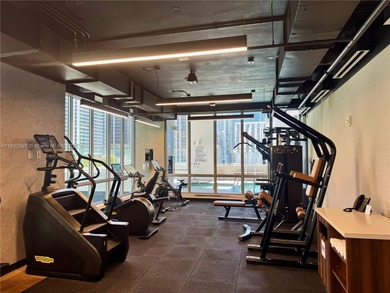 INVESTORS!! Excellent immediate cash-flow opportunity. Beautiful