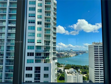 INVESTORS!! Excellent immediate cash-flow opportunity. Beautiful