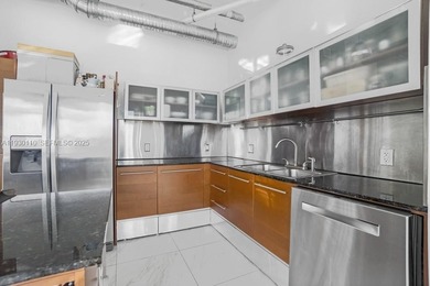 An exceptional residence in the heart of Downtown Miami, this