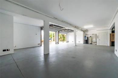 Direct Gulf Access. Endless Possibilities.

Wake up to