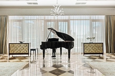 The Palms Condo unit 9D, an impressive Portofino flow-through