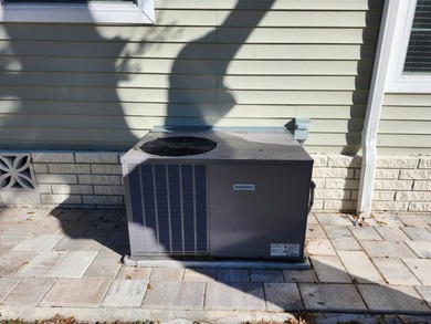 55+/3BD2BA/1404SQ/LIKE NEW/OCCUPIED LESS THAN 2 YRS./TURN KEY!