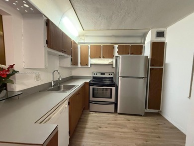 Fantastic and spacious  one bedroom, one- bathroom unit with a