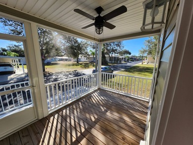 55+/3BD2BA/1404SQ/LIKE NEW/OCCUPIED LESS THAN 2 YRS./TURN KEY!