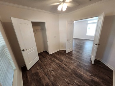 55+/3BD2BA/1404SQ/LIKE NEW/OCCUPIED LESS THAN 2 YRS./TURN KEY!