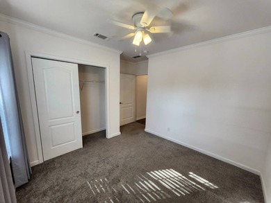 55+/3BD2BA/1404SQ/LIKE NEW/OCCUPIED LESS THAN 2 YRS./TURN KEY!