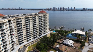 Top-Floor Condo in Halifax Landing - Spectacular River Views &