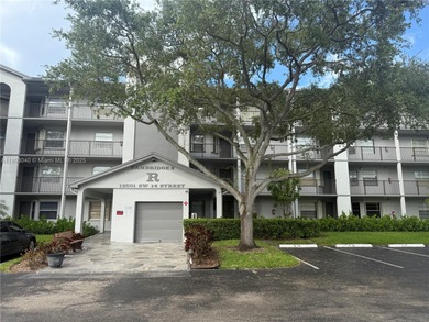Discover this bright and spacious 2-bedroom, 2 bath condo with