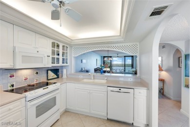 This turnkey 2 bed/2 bath unit is located on the 3th floor at