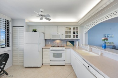 This turnkey 2 bed/2 bath unit is located on the 3th floor at