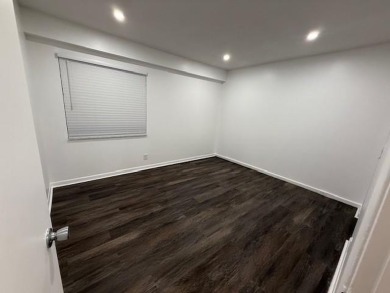 ********BEAUTIFUL TOP-FLOOR 2-BEDROOM, 2-BATH CONDO
BRIGHT AND