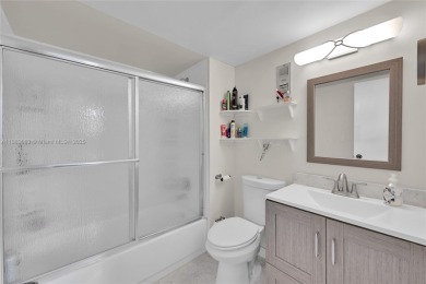 This Cross Fox Condominium unit is a tropical oasis in Fort