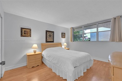 This Cross Fox Condominium unit is a tropical oasis in Fort