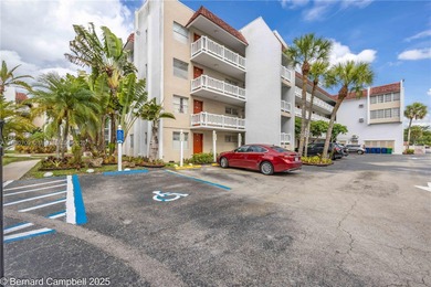 GATED COMMUNITY***First floor Corner Unit condo with lots of