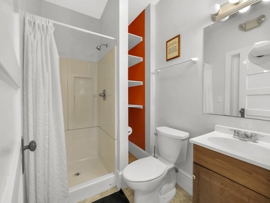 Unlock The Potential Of This Distinctive Cm-2 Zoned Property