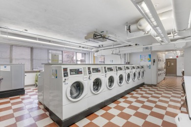 Welcome to Shoreline Towers 6k! This bright & spacious 1-bed 1