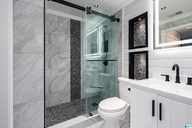 TOP FLOOR CORNER UNIT!!! Fully renovated 3-bedroom, 2-bathroom