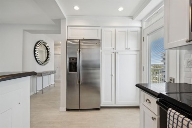 BRING ALL OFFERS - SELLER EXTREMELY MOTIVATED!
Light, bright