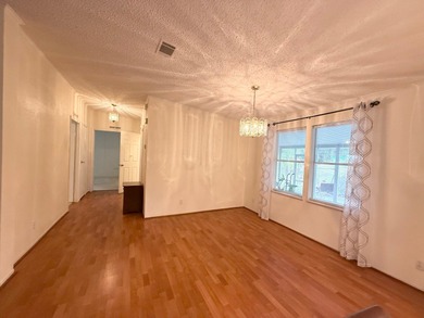 VERY CLEAN, WELL-MAINTAINED & MOVE IN READY!!! Located in a very