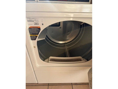 Cozy condo that is well priced in the heart of Lauderhill, FL